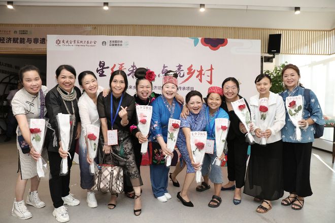 选择了一条不喧哗的路开元棋牌在中国星巴克(图3)